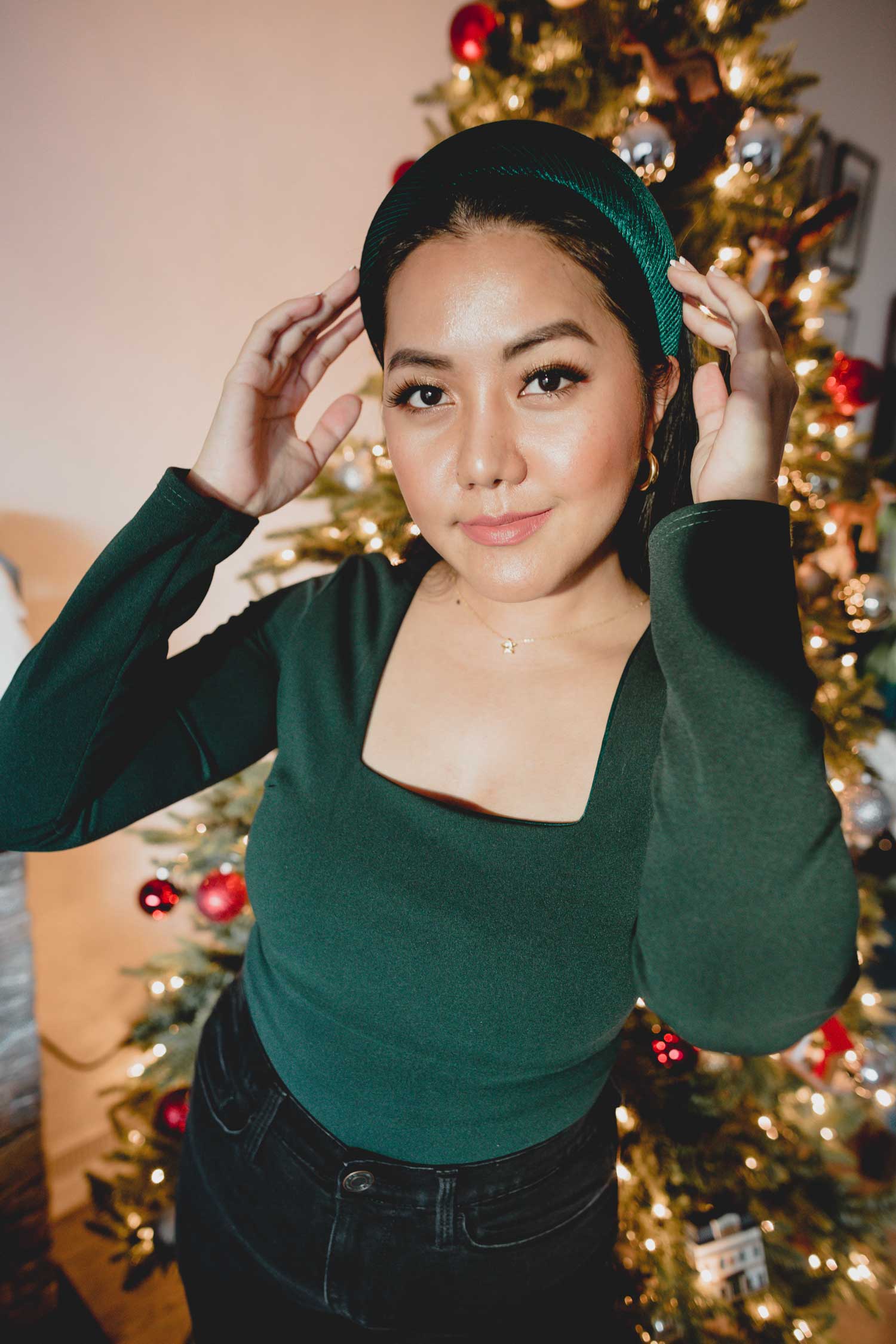 3-ways-to-wear-an-emerald-green-dress-all-about-good-vibes